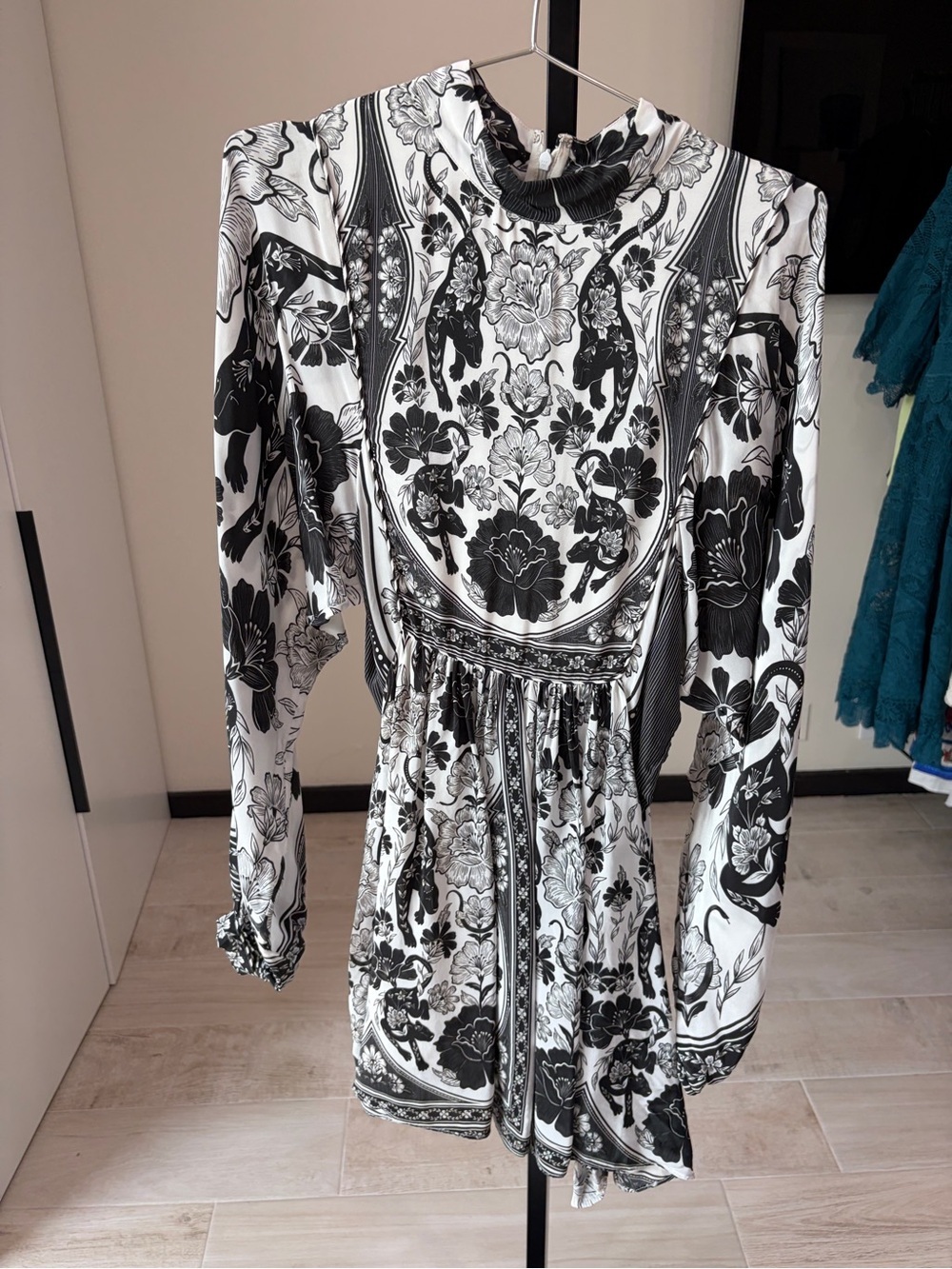 Farm Rio: High-Neck Long-Sleeve
Mini Dress - Picture 11 of 11